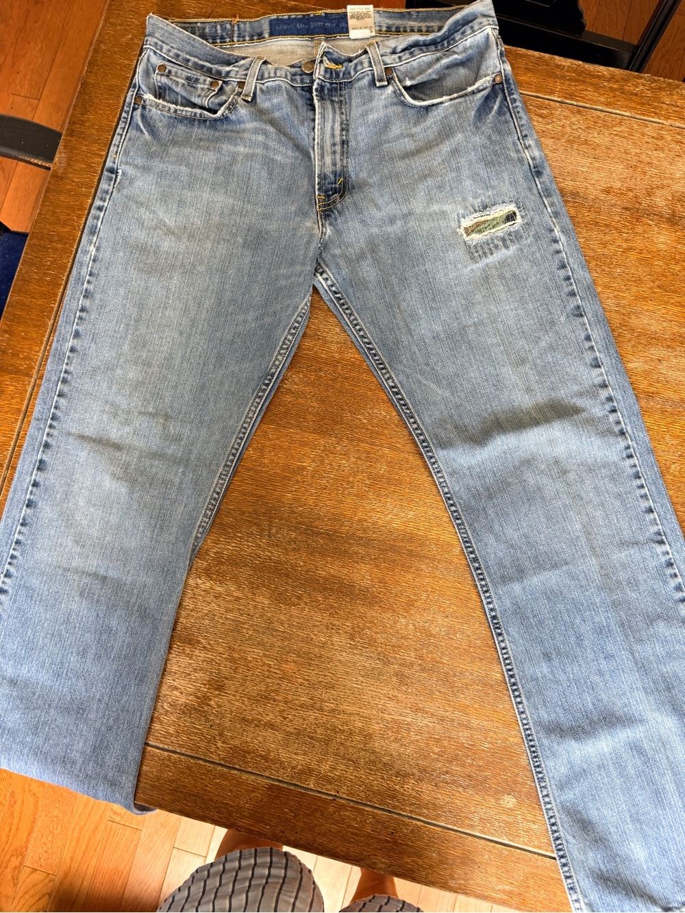 Levi's Light Blue Straight-Leg Men's Jeans - Picture 3 of 5